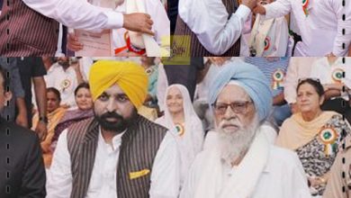 ਜਿਨ੍ਹਾਂ ਪਰਿਵਾਰਾਂ ਦੇ ਜਾਇਆਂ ਸਦਕਾ ਅੱਜ ਅਸੀਂ ਆਜ਼ਾਦੀ ਦਾ ਨਿੱਘ ਮਾਣ ਰਹੇ ਹਾਂ…ਆਜ਼ਾਦੀ ਦਿਹਾੜੇ ਮੌਕੇ ਪੰਜਾਬ ਦੇ ਆਜ਼ਾਦੀ ਘੁਲਾਟੀਏ ਪਰਿਵਾਰਾਂ ਨੂੰ ਵਿਸ਼ੇਸ਼ ਸਨਮਾਨ ਪੱਤਰਾਂ ਨਾਲ ਨਿਵਾਜਿਆ ਗਿਆ…